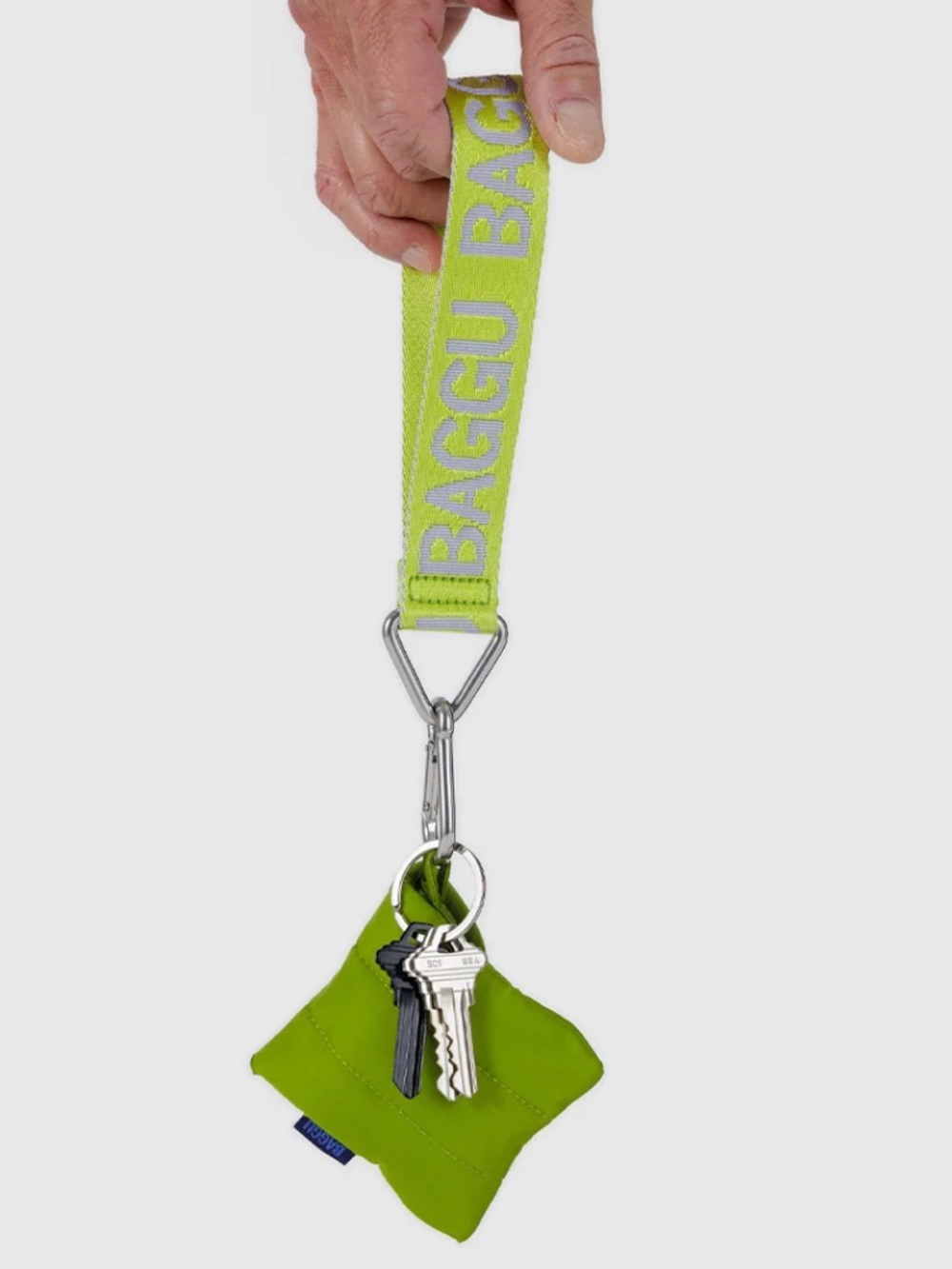 BAGGU Logo Keychain In Citron - Picture 2 of 6